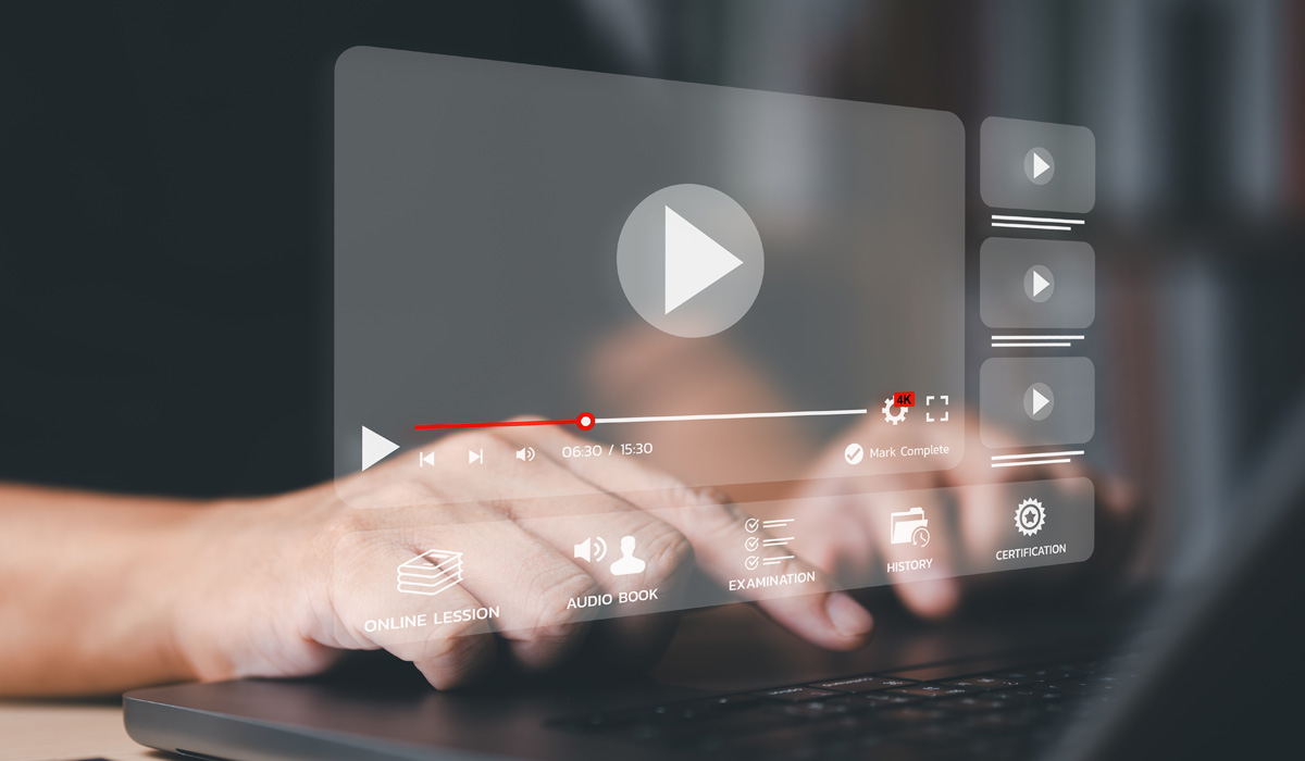 Online e learning study classes and lessons on virtual screen
