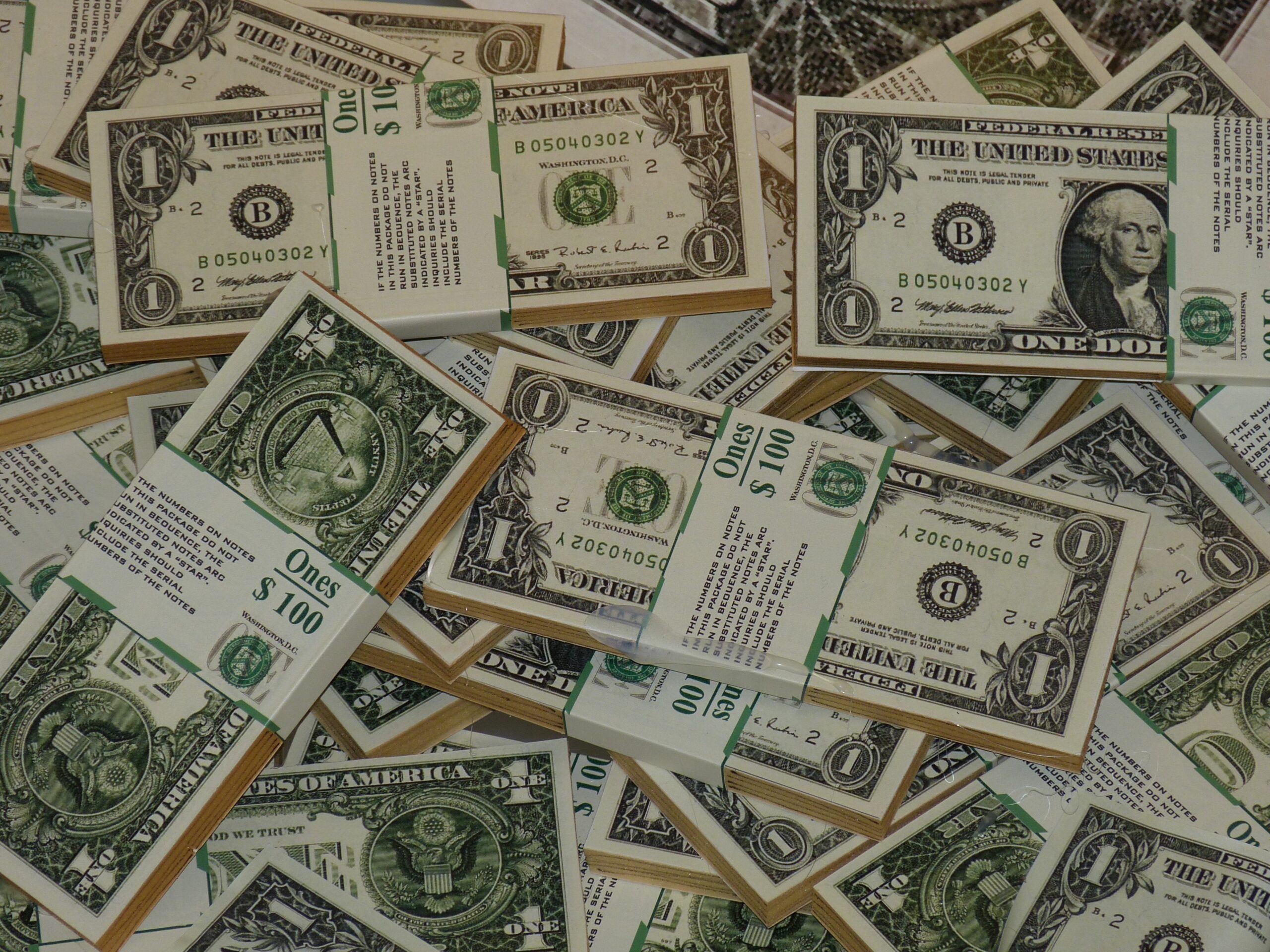 bank bank notes cash 259132 scaled