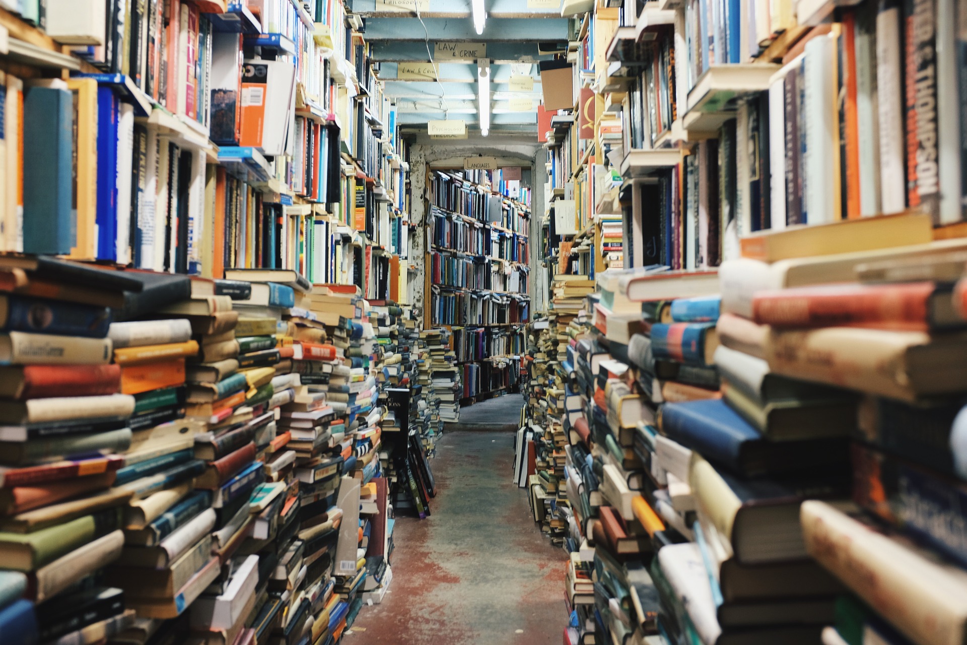books 768426_1920