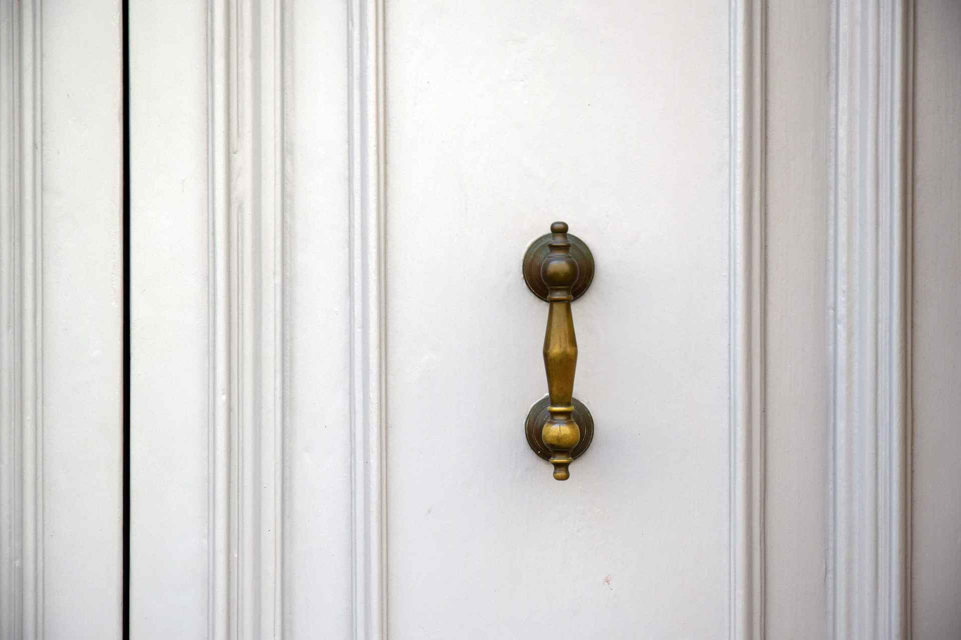 door 2696679_1920